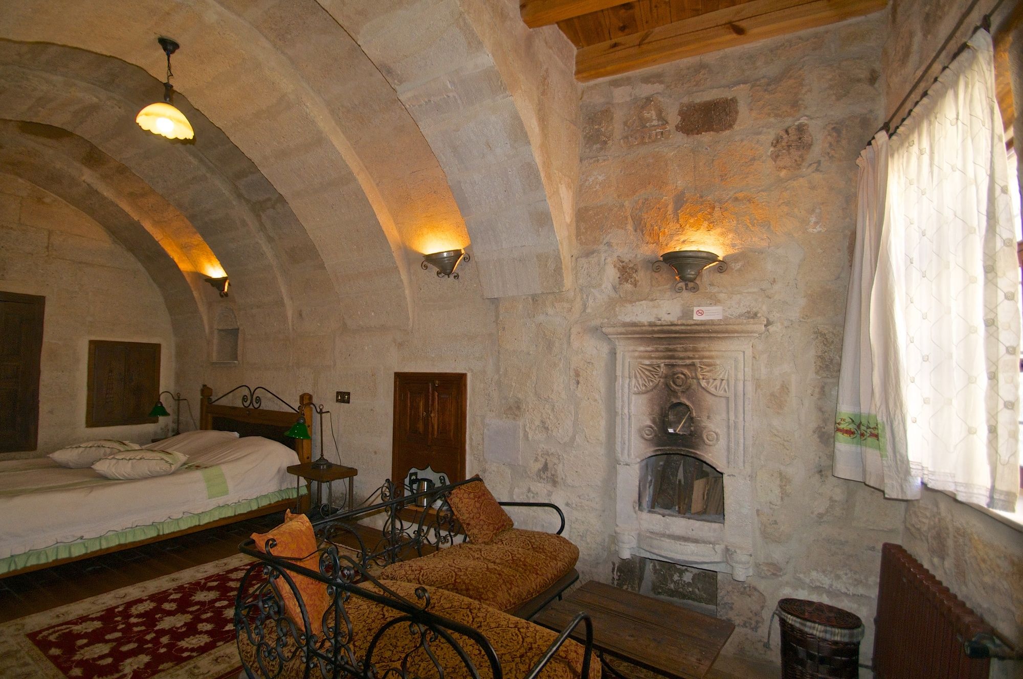 Sultan Cave Suites