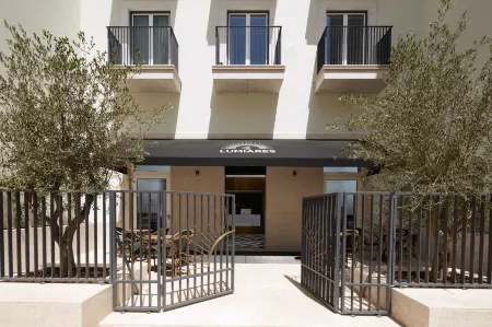 The Lumiares Hotel & Spa - Small Luxury Hotels of The World Отели рядом с достопримечательностью «Graça Convent»