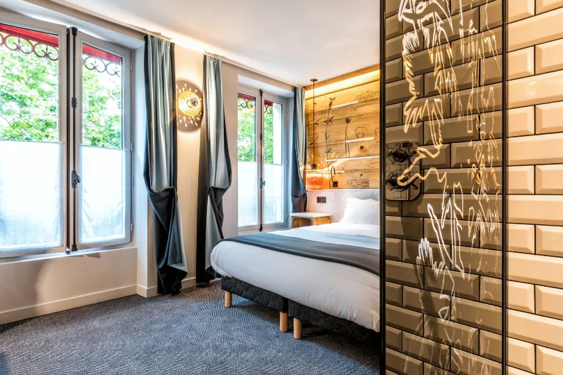 堡夫庫羅訥餐廳酒店