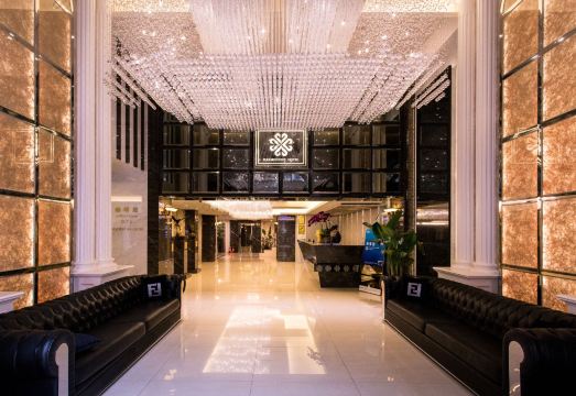 하모니어스 호텔