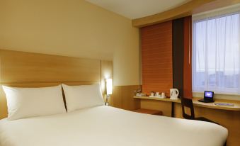 ibis London Luton Airport