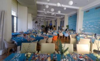 Hotel on Plonge Junior
