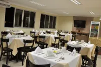 Hotel Saron Hotels in Luziania