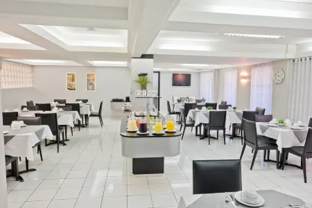 Tri Hotel Centro Chapecó Отели в г. Шапеко