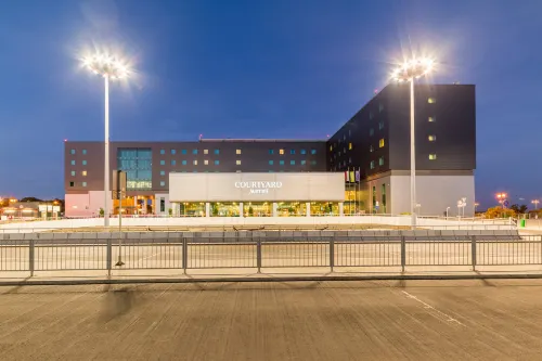 Courtyard Warsaw Airport Hotels in Falenty