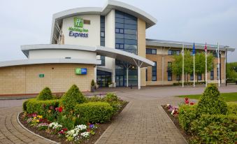 Holiday Inn Express Northampton - South