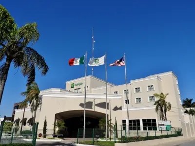 Holiday Inn REYNOSA ZONA DORADA by IHG Hôtels à : 