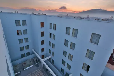 Holiday Inn Express Xalapa Hotels near Plaza Clavijero