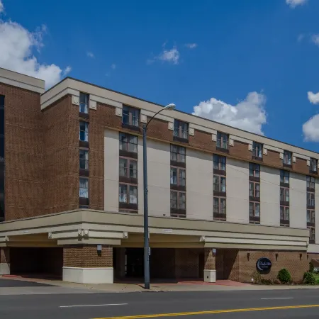 Quality Inn & Suites Downtown Mansfield