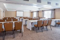 Holiday Inn Express & Suites San Jose-Morgan Hill Hotels in San Martin