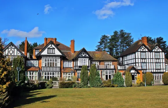 伍德霍爾Spa及高爾夫酒店