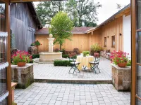 Beim Huber in Linden Hotels in Grosshartpenning
