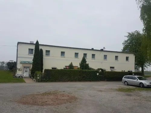 Zur Rennbahn Hotels in Holzwickede
