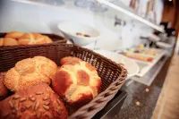 Hotel Kunstmühle - breakfast