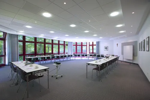 Azk Arbeitnehmer-Zentrum Königswinter Hotels in Oberpleis