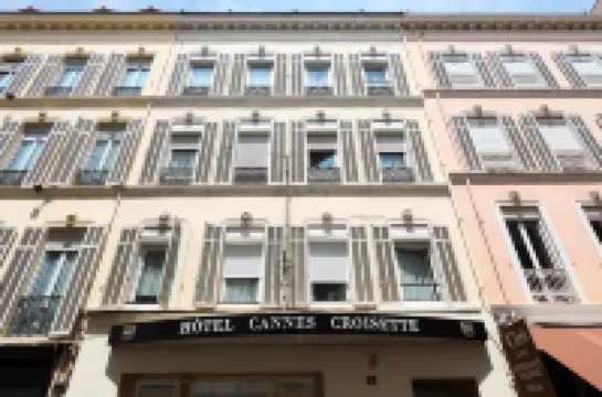 โรงแรมคานส์ ครัวเซต