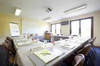 Campanile Salon de Provence Hotels in Lambesc