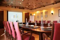 Cazaudehore Hôtel - Restaurant - Terrasse Hotels in Saint-Germain-en-Laye