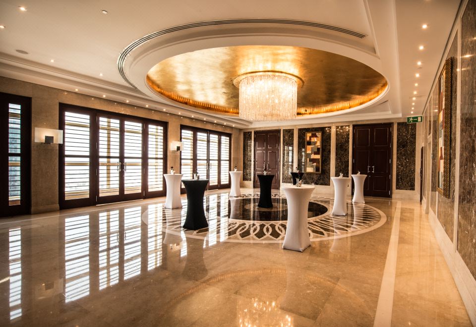 Grand Millennium Hotel DubaiOver view