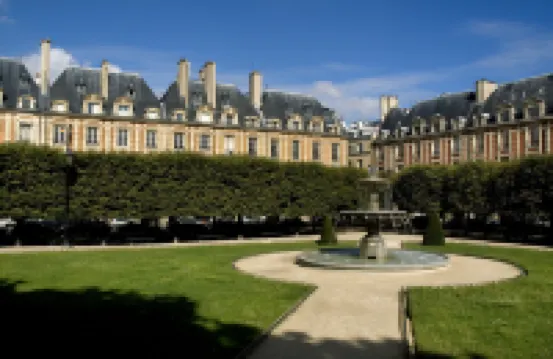 Le Pavillon de la Reine & Spa, Place des Vosges パリのホテル