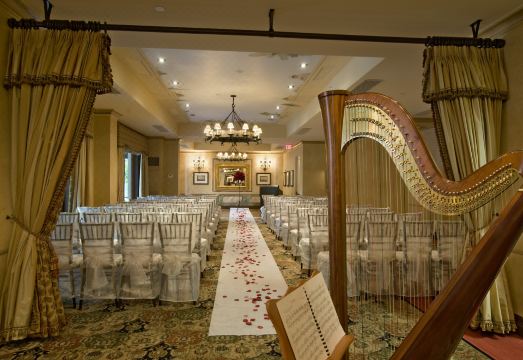 Queen Ann Nha Trang Hotel Over view