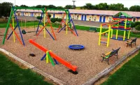 Blue Spruce Motel Hotels in Lamar