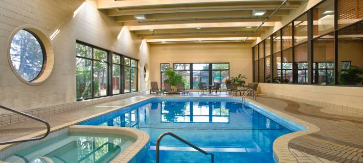 Four Points by Sheraton Toronto Airport Hotels in Mississauga