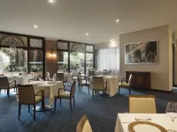 El Embajador, a Royal Hideaway Hotel Hotels near Mercado Modelo