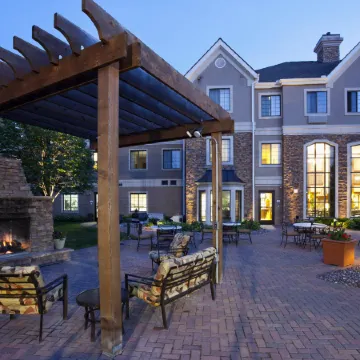 Staybridge Suites MPLS-MAPLE GROVE/ARBOR LAKES by IHG