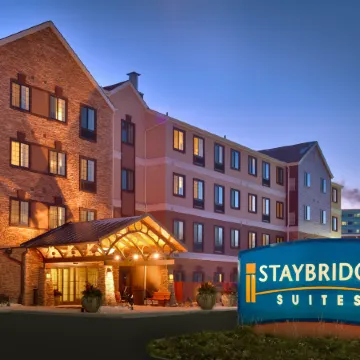 Staybridge Suites OMAHA 80TH AND DODGE by IHG