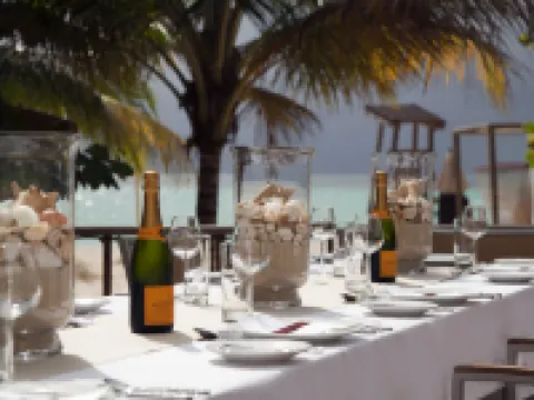 Sandy Haven Resort โรงแรมในเนกริล