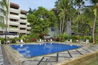 Hotel Borobudur Jakarta - Rooftop Pools