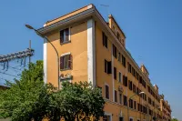 Crossroad Hotel Hotel in zona Biblioteca Enzo Tortora