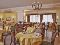 Hotel Napoleon Hotels near Esquilino