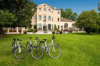 Best Western Plus Hotel Villa Tacchi Hotel a San Giorgio in Bosco