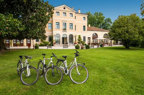 Best Western Plus Hotel Villa Tacchi Hotels in Cittadella
