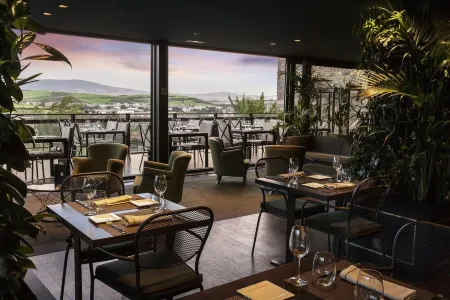 Hotel Castillo De Gorraiz & Spa Отели в г. Larrasoana