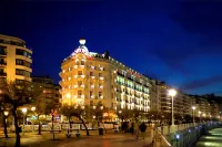 Hotel de Londres y de Inglaterra Hotel berhampiran Puente del Kursaal