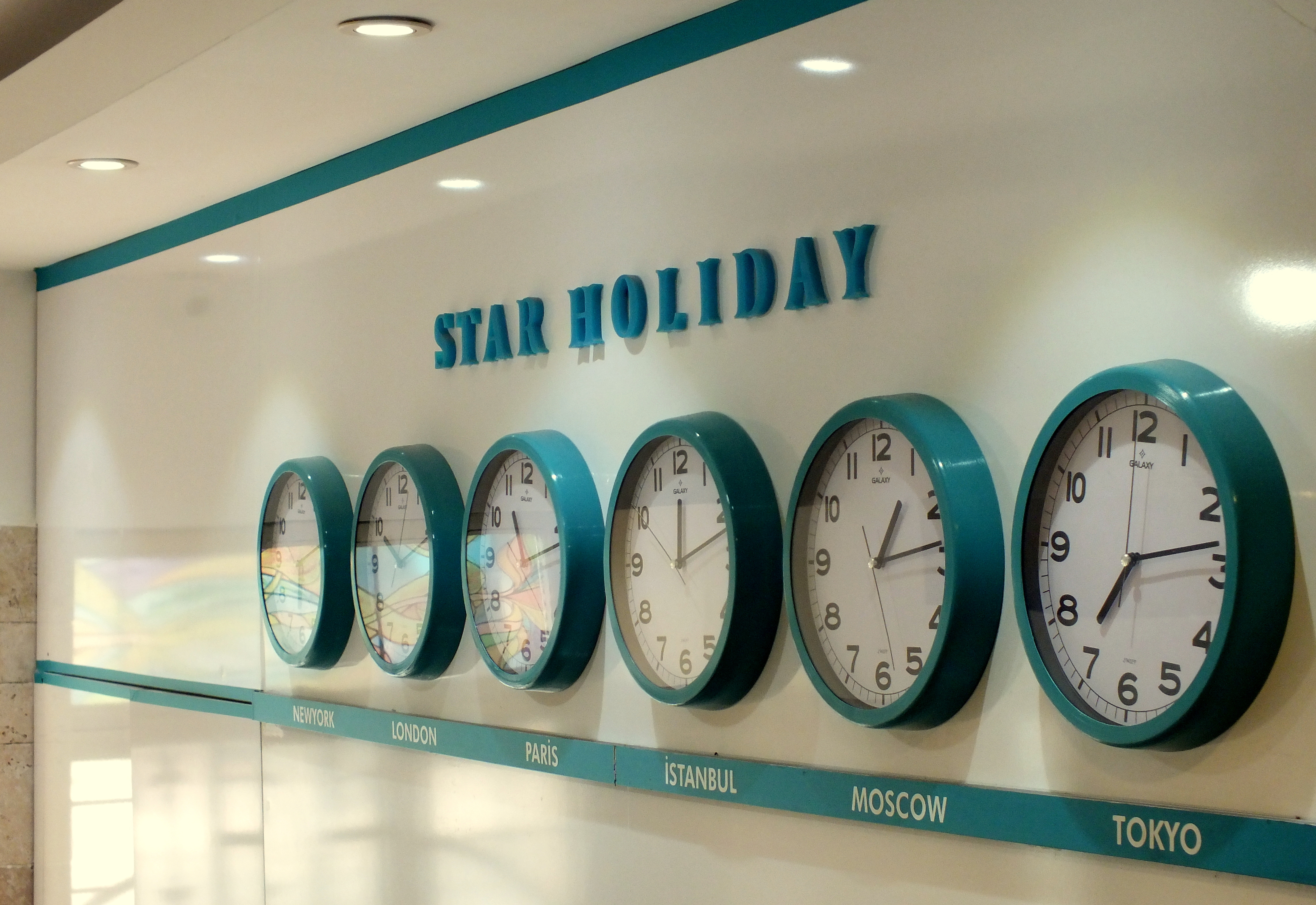 Star Holiday Hotel