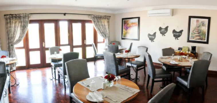 Candlewoods Guesthouse