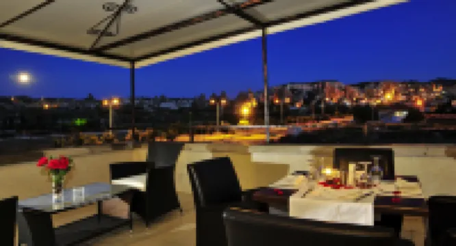 哥樂美皇家石屋酒店