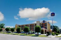 Econo Lodge Inn & Suites Memphis Hotels in Bartlett