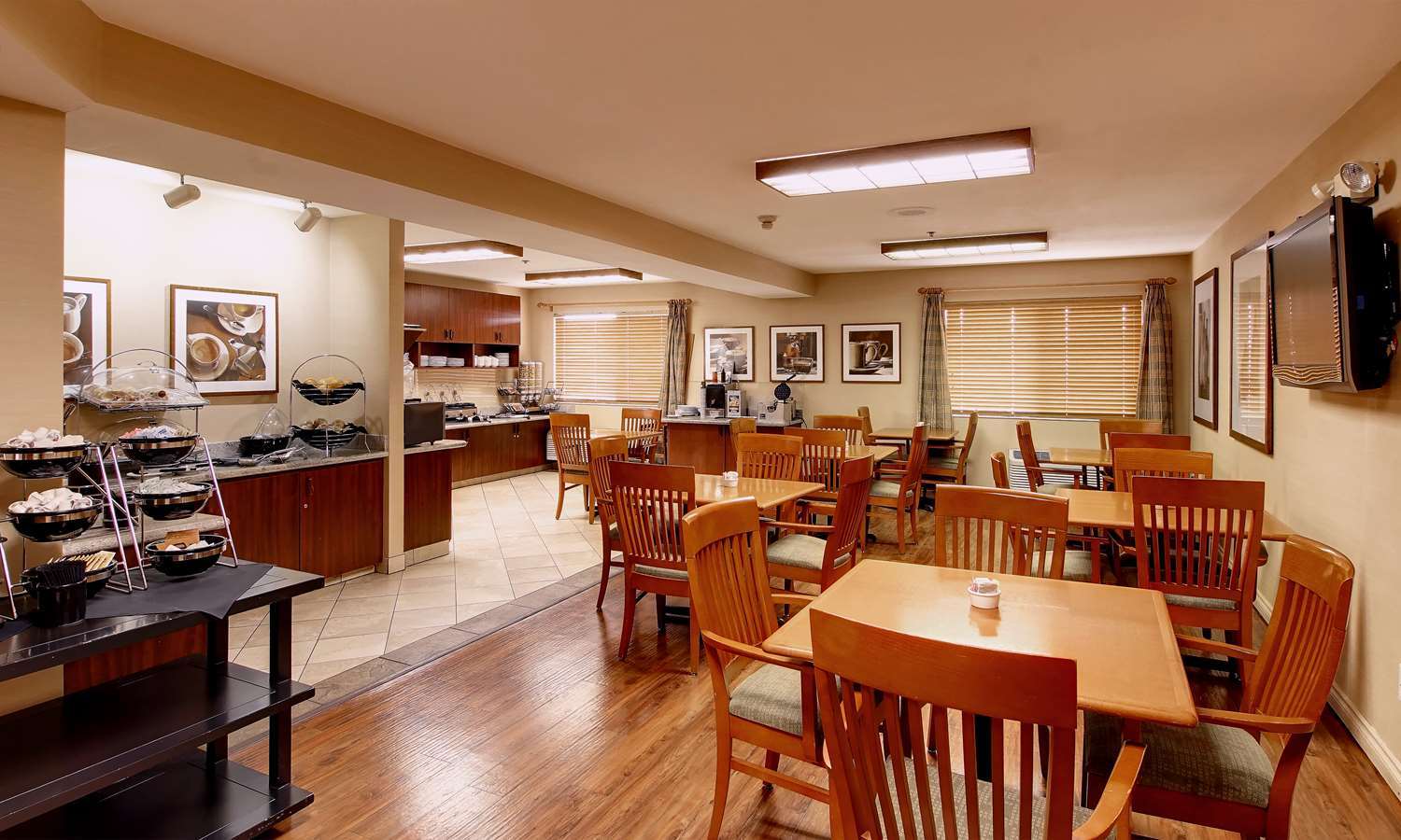 Phoenix Inn Suites - Lake Oswego