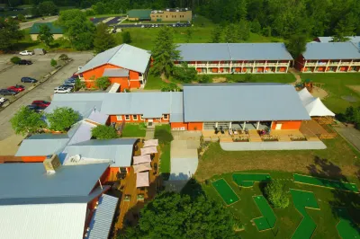 Brown County Inn Hotels in Nashville