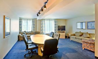 Holiday Inn Express & Suites Richland