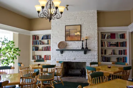 Alpine Inn & Suites Rockford Отели в г. Лавс Парк