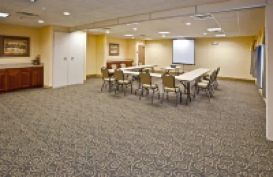 Holiday Inn Express & Suites VALPARAISO by IHG Hôtels à : Valparaiso