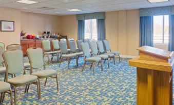 Holiday Inn Express & Suites Salisbury - Delmar