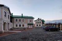 АЖУР Отель Суздаль Отели рядом с достопримечательностью «Музей деревянного зодчества и крестьянского быта в Суздале»