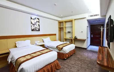 Grand Puncak Lestari Hotel Hotels near Bukit Kejora